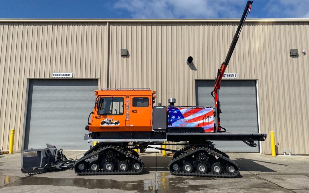 Cranes & knuckle booms to lift heavy items with a Tucker Sno-Cat®